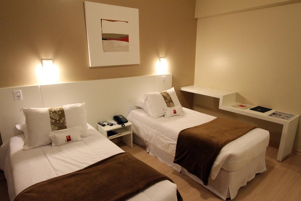 Hotel Curi Executive 佩洛塔斯 客房 照片