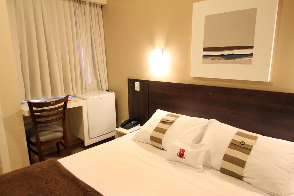 Hotel Curi Executive 佩洛塔斯 客房 照片