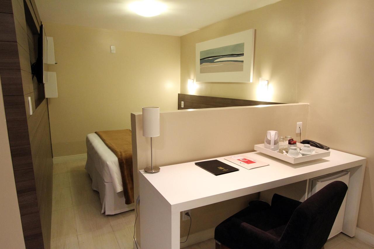Hotel Curi Executive 佩洛塔斯 外观 照片