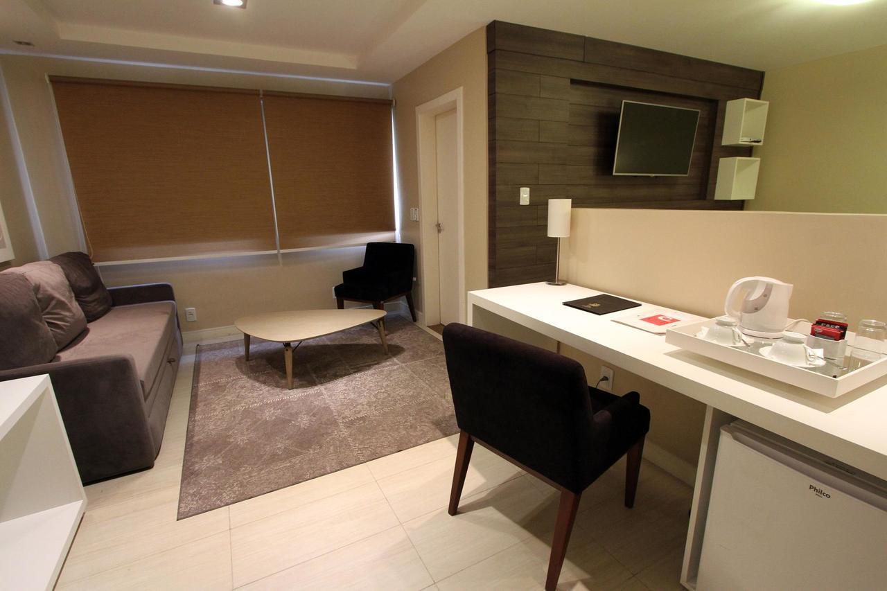 Hotel Curi Executive 佩洛塔斯 外观 照片