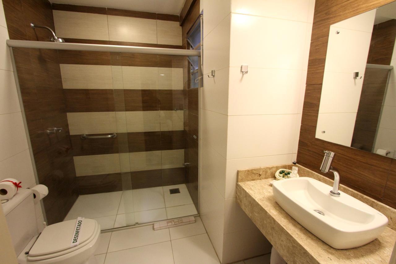 Hotel Curi Executive 佩洛塔斯 外观 照片